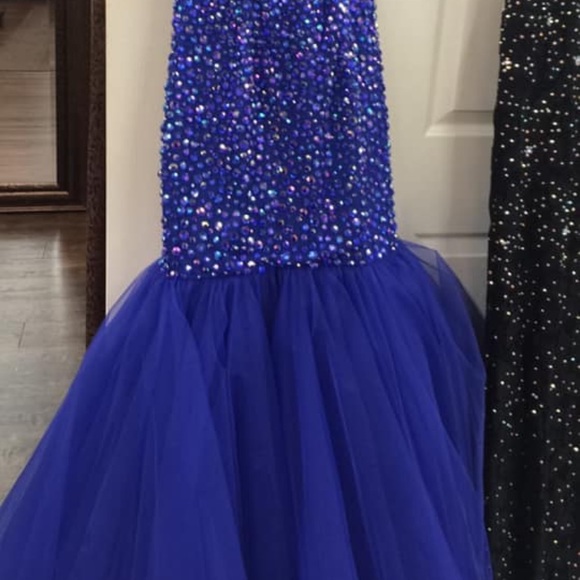 Sheri Hill Dress - Picture 4 of 8